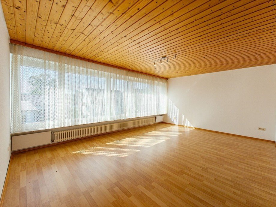 Wohnzimmer Obergeschoss Zweifamilienhaus Bempflingen
