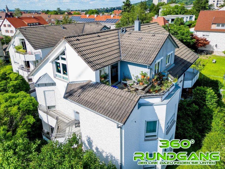 Bild... Reutlingen Dachgeschosswohnung Dachgeschosswohnung mit zwei Balkonen und Tiefgaragenstellplatz