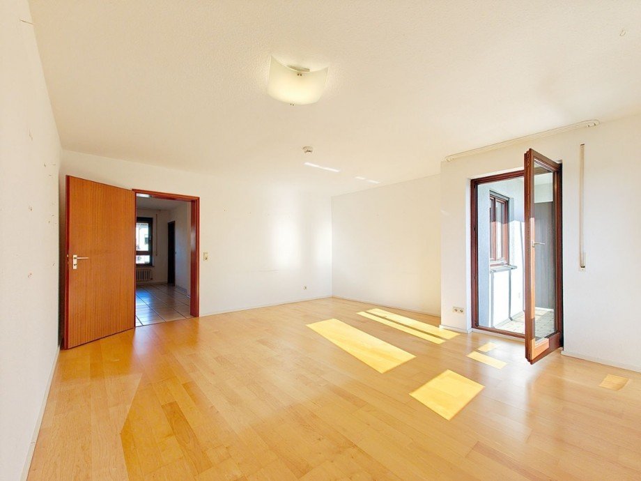 Wohnzimmer Bild 01 Wohnung Reutlingen