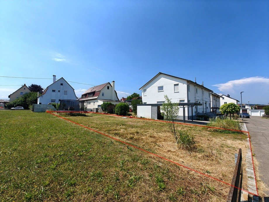 Stra�enansicht markiert Wohngrundst�ck Reutlingen