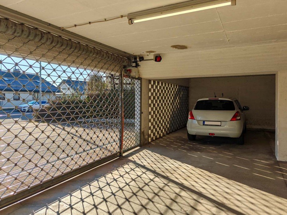 Tiefgaragenstellplatz Wohnung Eningen u.A.