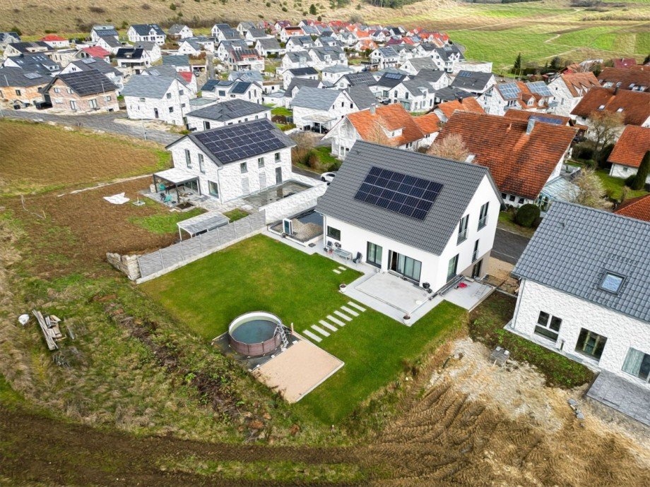 Aussenansicht Einfamilienhaus M�nsingen