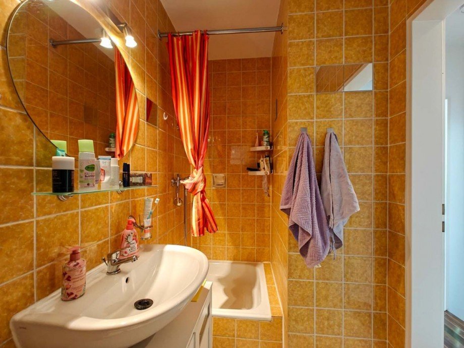 Bad Wohnung Eningen u.A.