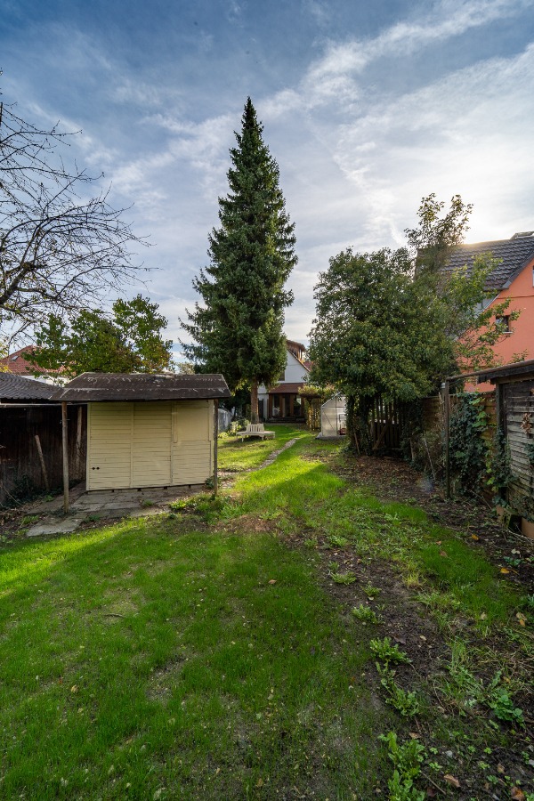 Bild... Doppelhaush�lfte Reutlingen