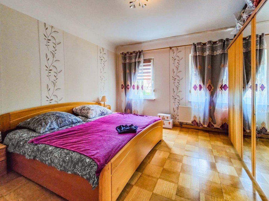 Schlafzimmer Obergeschoss Mehrfamilienhaus Bad Urach