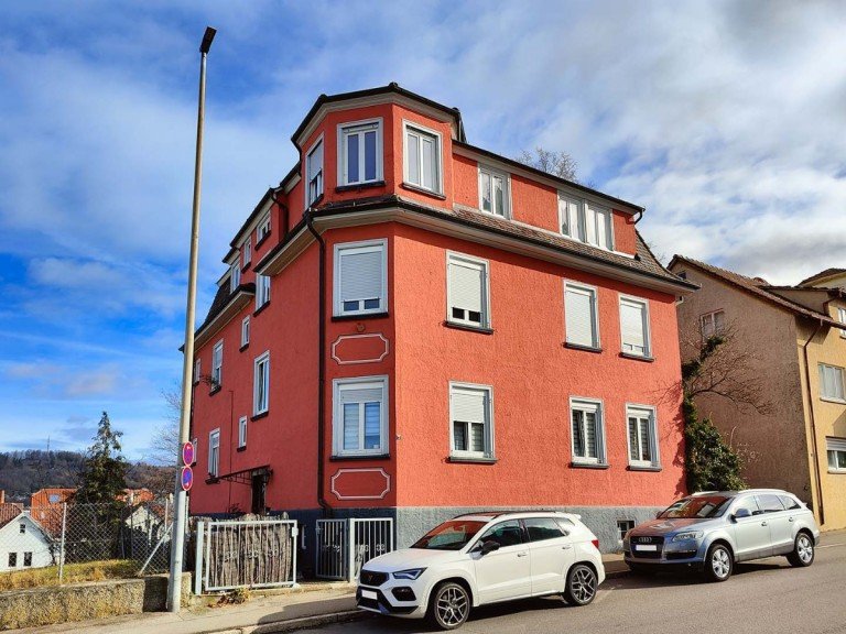 Aussenansicht Reutlingen Mehrfamilienhaus Sanierungsobjekt, Mehrfamilienhaus am Krankenhaus Reutlingen