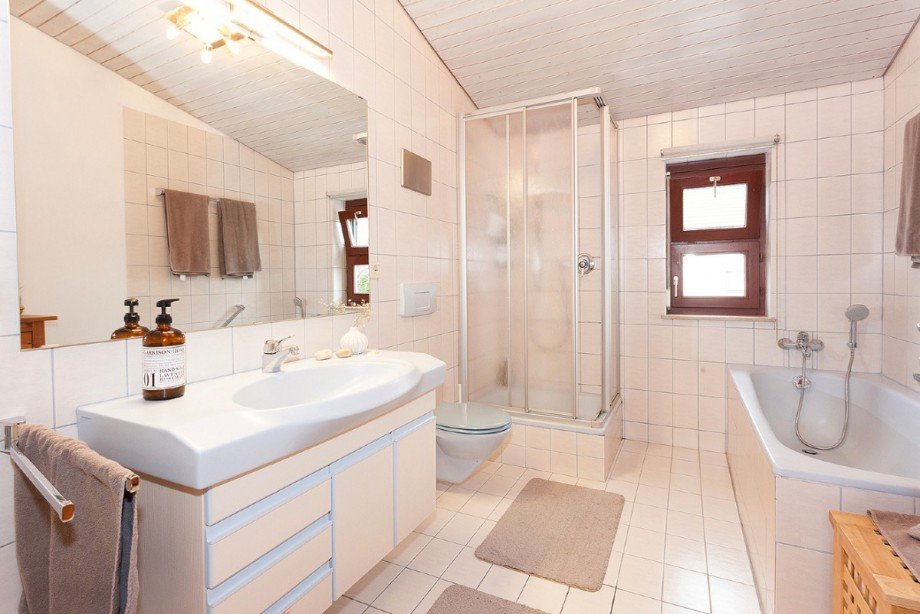 Bild... Reihenmittelhaus Reutlingen