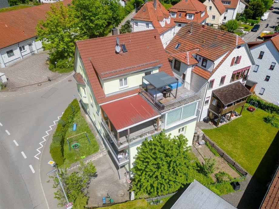 Luftaufnahme Mehrfamilienhaus Bad Urach