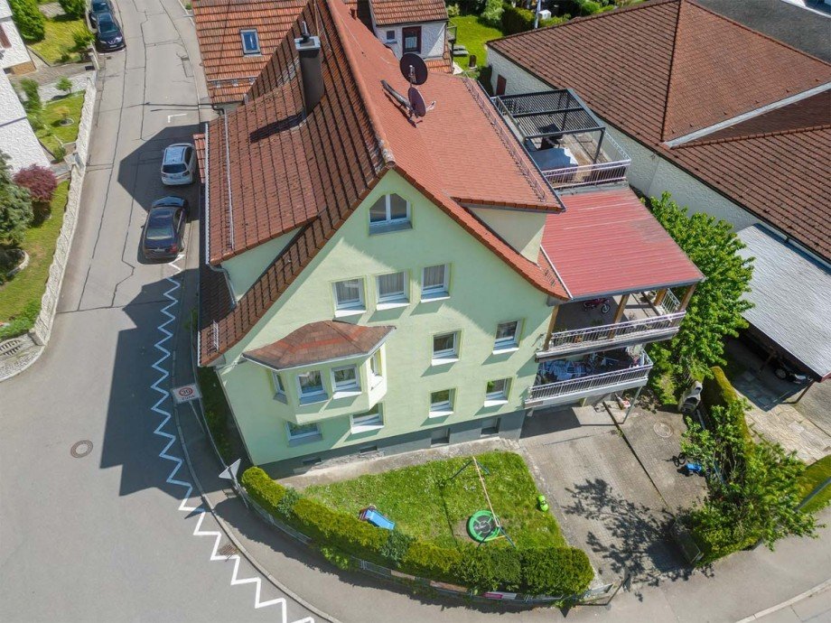 Luftaufnahme Mehrfamilienhaus Bad Urach