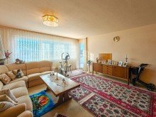 Wohnzimmer 3-Zimmer Wohnung mit Tiefgaragenstellplatz und Balkon