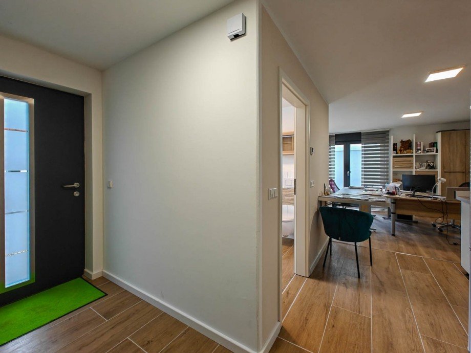 Flur ELW Einfamilienhaus M�nsingen