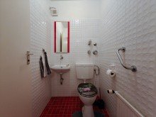 WC 3-Zimmer Wohnung mit Tiefgaragenstellplatz und Balkon