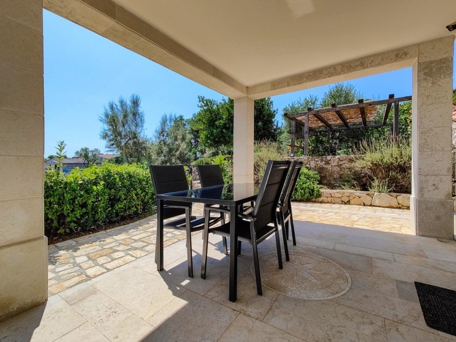 Terrasse Erdgeschosswohnung Nerezine