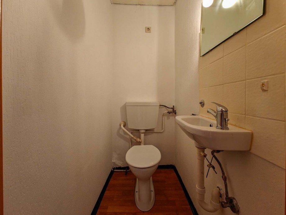 G�ste WC Reihenhaus Pfullingen