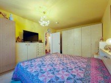 Schlafzimmer 3-Zimmer Wohnung mit Tiefgaragenstellplatz und Balkon