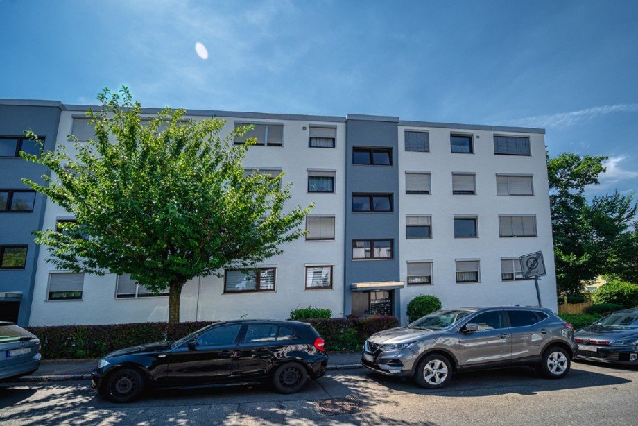Stra�enansicht Wohnung Reutlingen