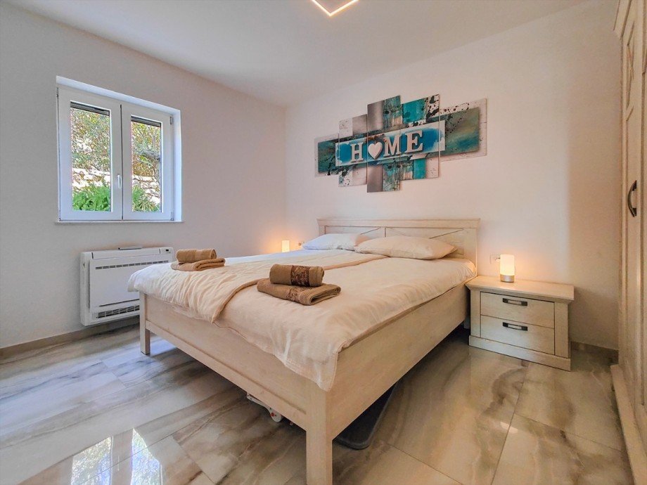 Schlafzimmer 1 Erdgeschosswohnung Nerezine