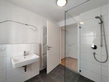 Bad Bild 2 3,5 Zimmer Erdgeschosswohnung  mit Terrasse in M�ssingen