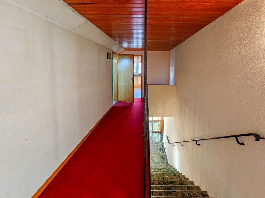 Flur DG Wohnung Pliezhausen