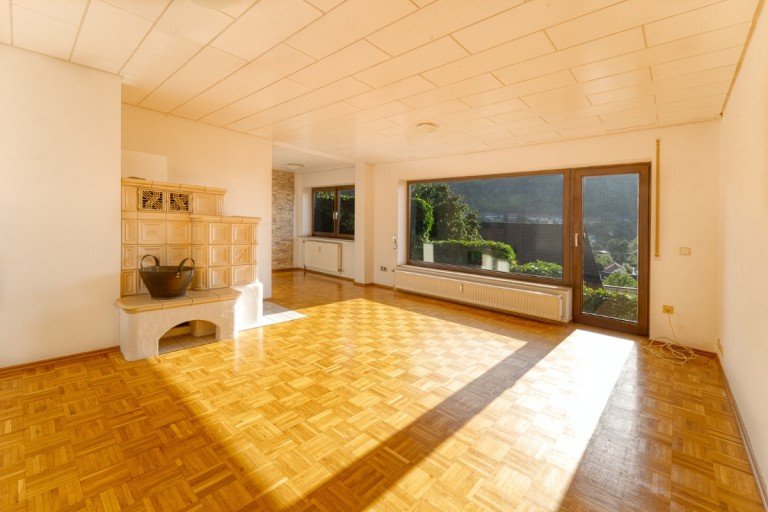 Wohnbereich Lichtenstein Erdgeschosswohnung 2,5 Zi. Wohnung in Lichtenstein mit traumhaftem Ausblick