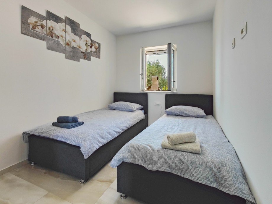 Schlafzimmer 2 Erdgeschosswohnung Nerezine