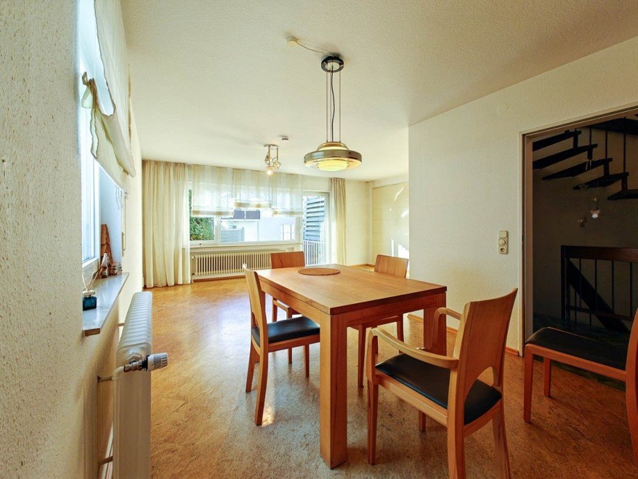 Wohn- Essbereich ger�umt Reihenendhaus Reutlingen