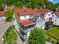 Bild (feb310809928239e1e8d1c82615bbec6): Mehrfamilienhaus in Bad Urach zu verkaufen.